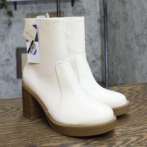 Universal Thread White Ankle Boots